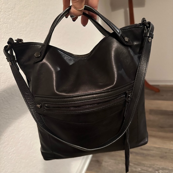 Sale 🔥Like NEW!! BOTKIER Bucket Leather Hobo Bag - Picture 2 of 15